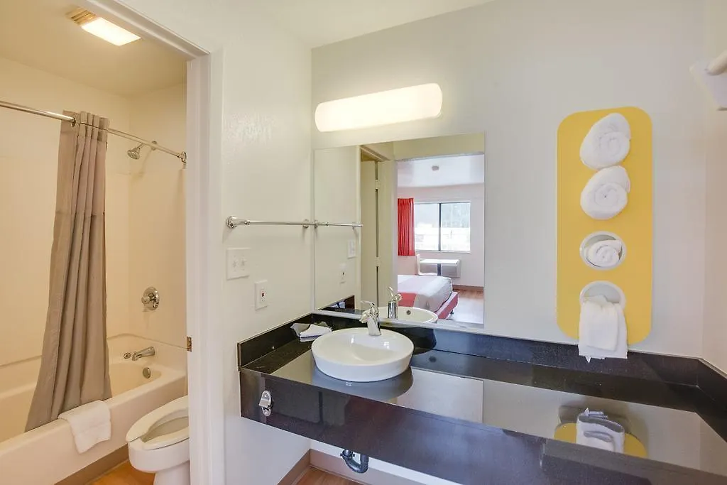 Motel 6-Columbus, Oh - West United States